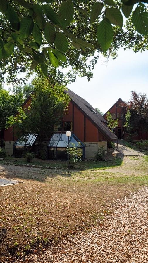 Delemont Youth Hostel Bagian luar foto