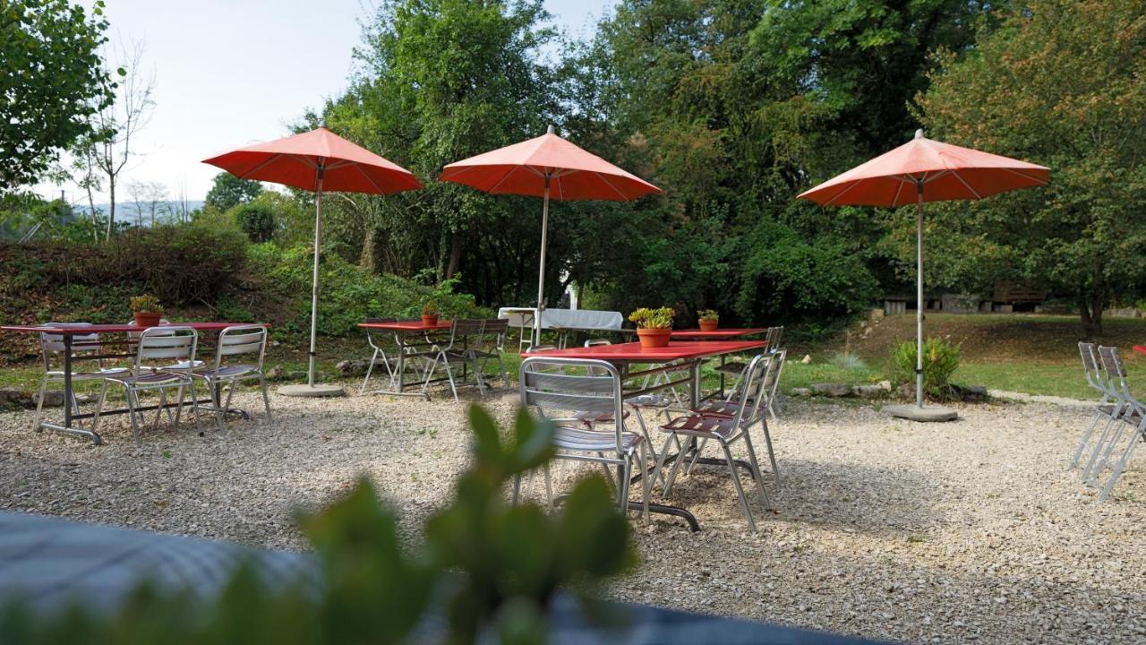 Delemont Youth Hostel Bagian luar foto