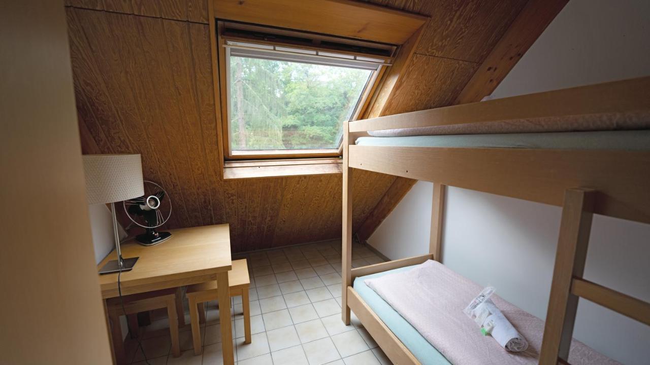 Delemont Youth Hostel Bagian luar foto